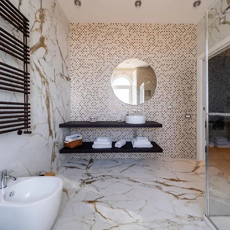 Giada Luxury Boutique * شيفيتافيكْيا