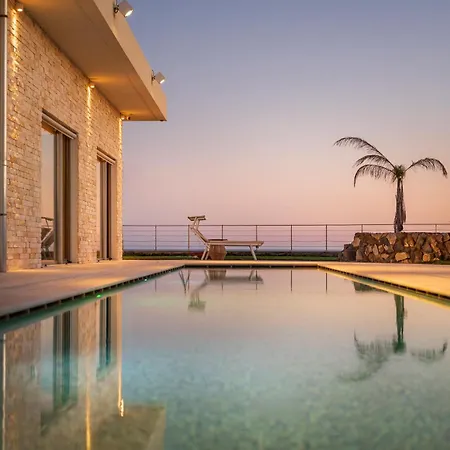 Hotel Giada Luxury Boutique 4*