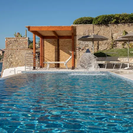 Giada Luxury Boutique Hotel 4*